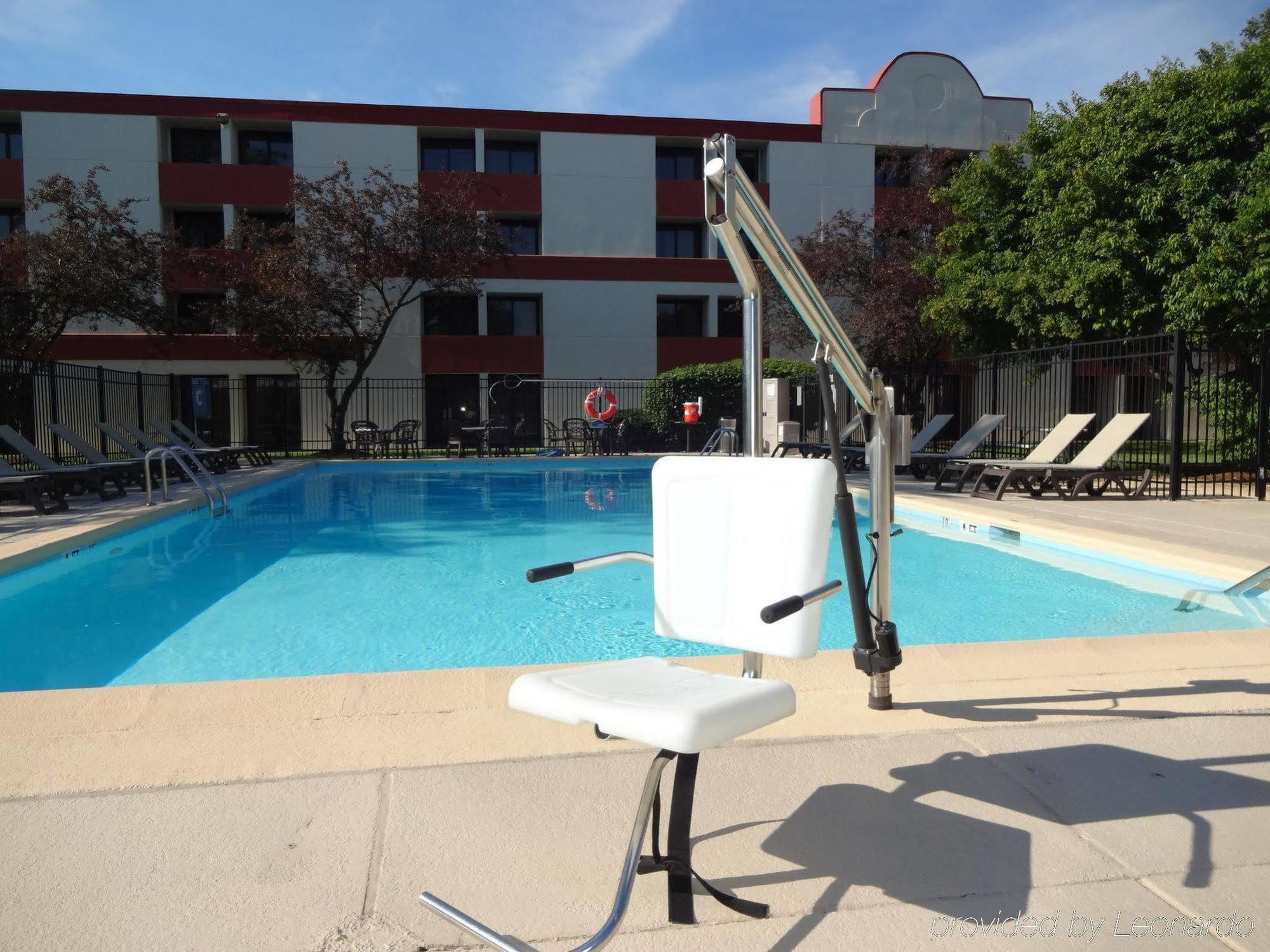 Wyndham Chicago O'Hare Hotel Роузмънт Екстериор снимка