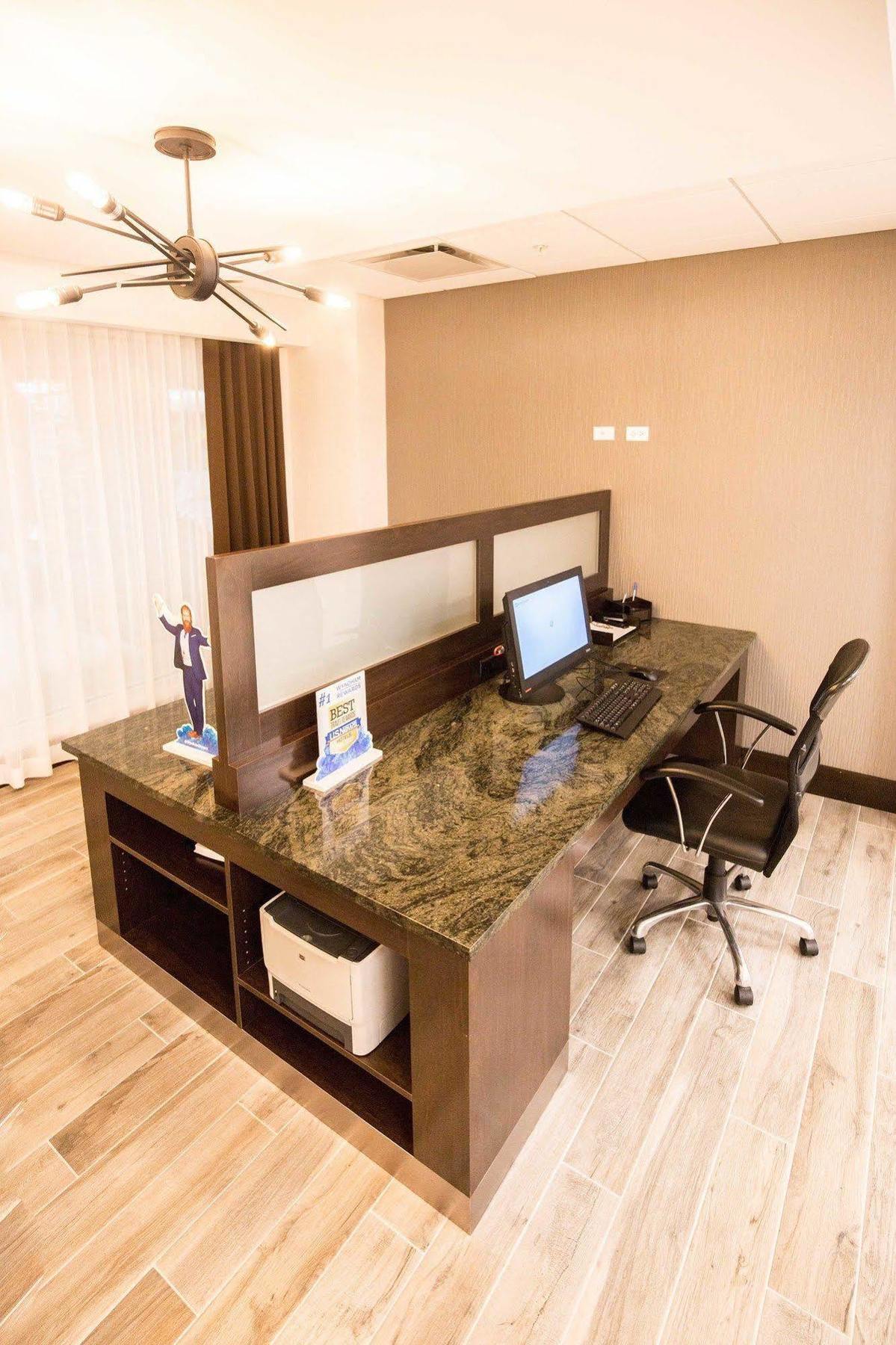 Wyndham Chicago O'Hare Hotel Роузмънт Екстериор снимка
