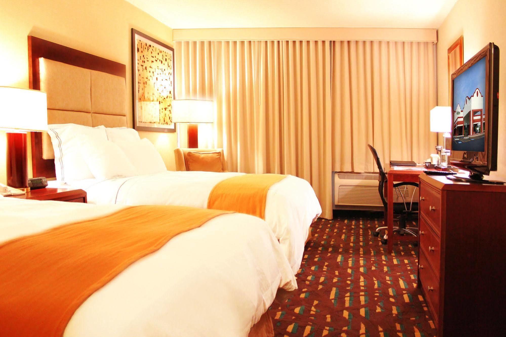 Wyndham Chicago O'Hare Hotel Роузмънт Екстериор снимка